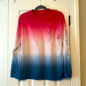 Vineyard Vines red/white/blue ombré tshirt. Size kids XL (18)